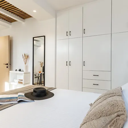 Avas Palm By Aegean Breeze Lagoon-style Shared Pool Плака