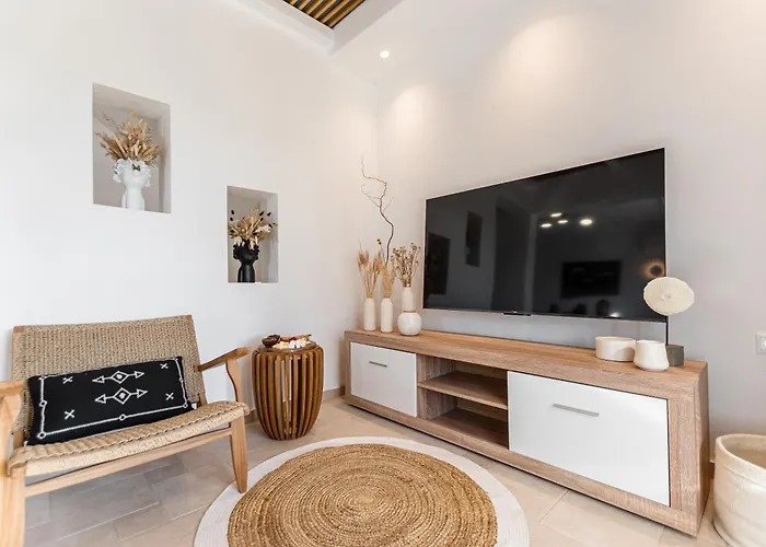 Avas Palm By Aegean Breeze Lagoon-style Shared Pool *