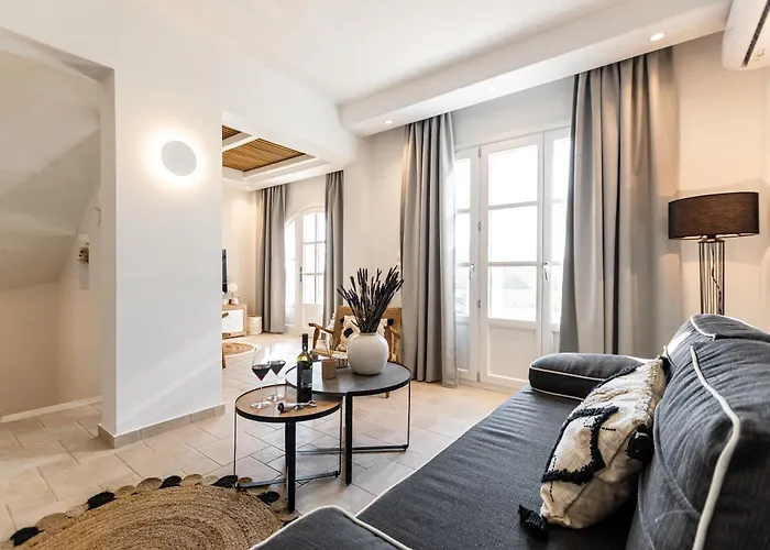 Villa Avas Palm By Aegean Breeze Lagoon-style Shared Pool